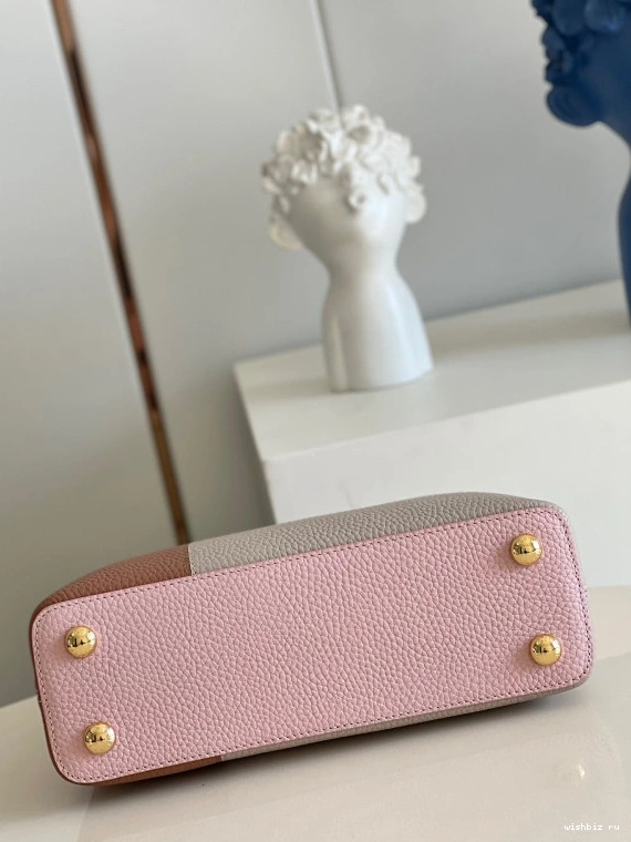 WIS VUITTON LOUIS CAPUCINES BB 1003